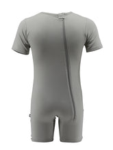 Load image into Gallery viewer, Onesie Bodyshort with zipper -𝗕𝗲𝗿𝗹𝗶𝗻-
